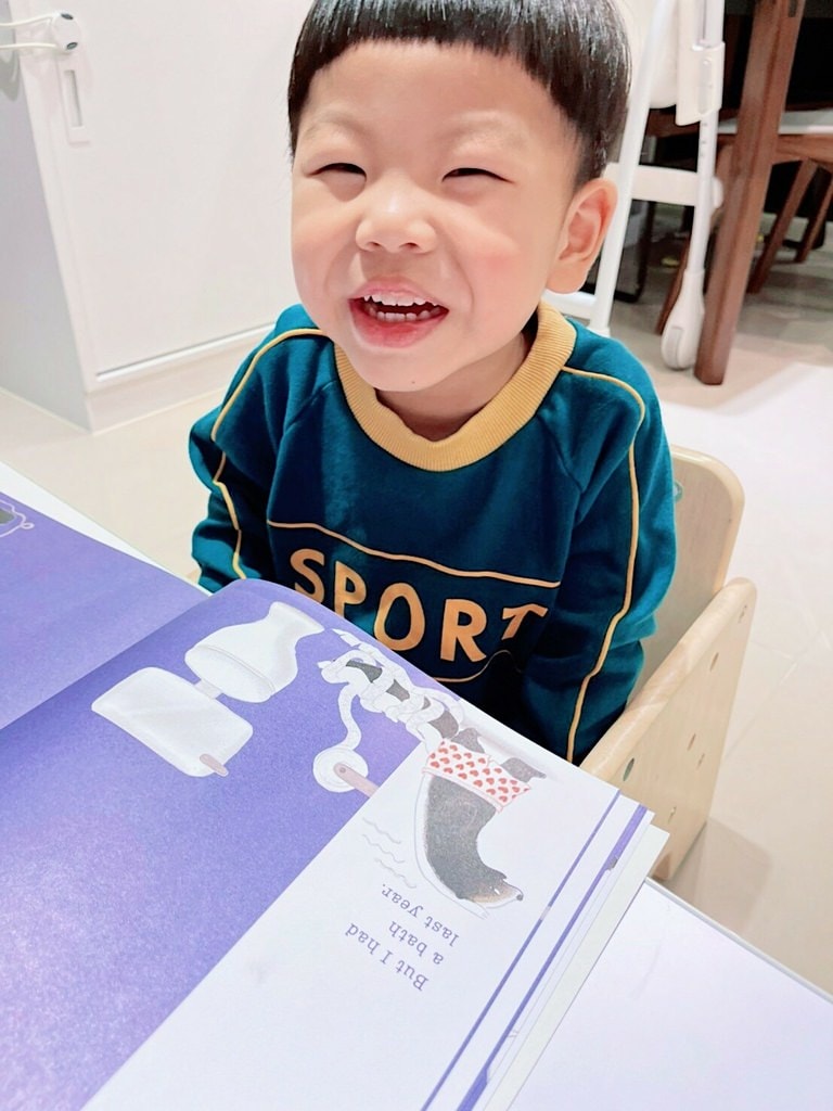 LINE_ALBUM_202229_220210_1.jpg